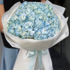 Букет из 5 голубых гортензий в Дедовске