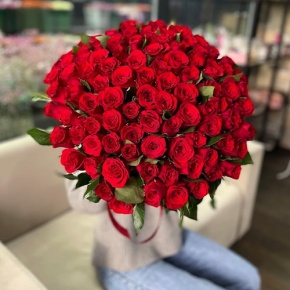 Букет "Классический" из 101 красной розы Кения (60 см) в Дедовске