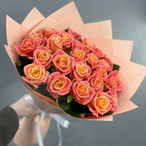 Букет из 25 роз Мисс Пигги (50 см) в Дедовске