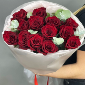 Букет из 13 роз Эквадор Эксплорер (60 см) в Дедовске
