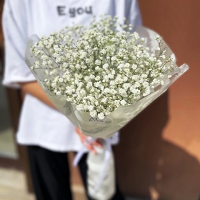 Букет из 5 белых гипсофил в Дедовске