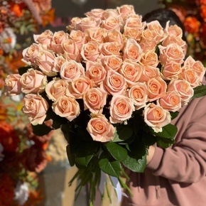 Букет из 51 персиковой розы (60 см) в Дедовске
