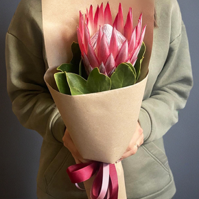 Букет из протеи в крафте в Дедовске