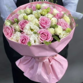 Букет "Нежное признание" из роз и эустом в Дедовске