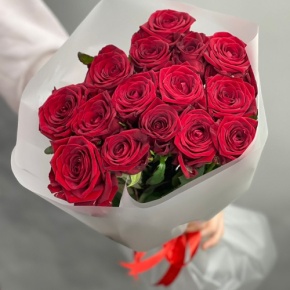 Букетик из 15 красных роз (60 см) в Дедовске