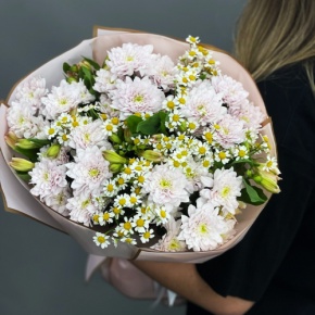 Букет "Сиэтл" из хризантем, альстромерий и ромашек в Дедовске