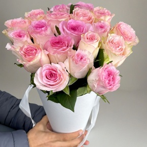 Букет из 21 розы Кения в конусе в Дедовске