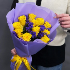 Букет "Лейкерс" из лимонных роз и статицы в Дедовске