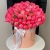 Композиция в шляпной коробке из 113 пионов Корал Шарм в Дедовске Композиция в шляпной коробке из 113 пионов Корал Шарм в Дедовске
